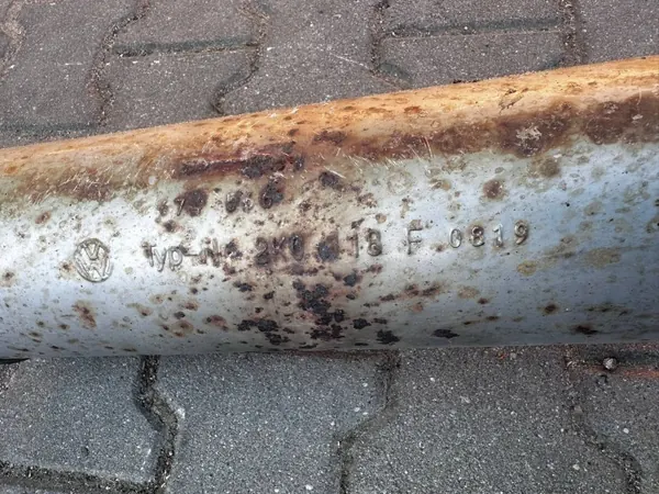 VW Caddy 2K5 Pakoputken vaimentin OEM 2K0253611AF image 3