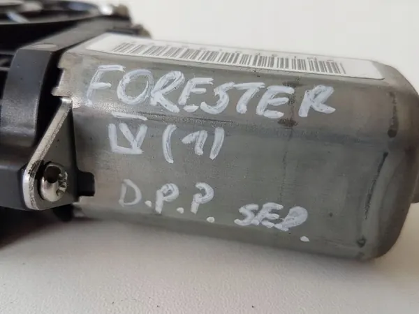 Subaru Forester Sitzmotor OEM ML5F015942 image 5