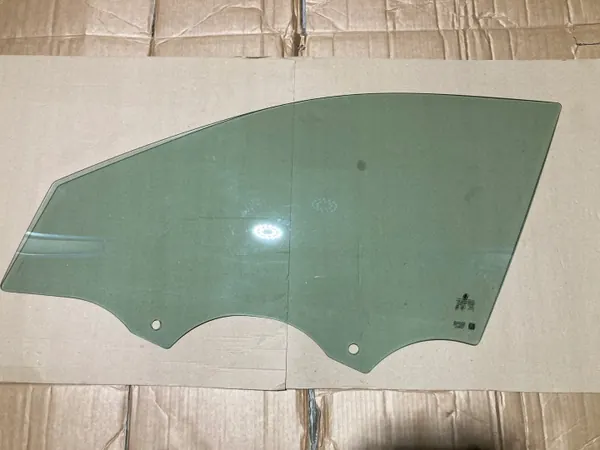 OEM 5E3845201 Framvänster Dörrruta Skoda Octavia IV image 2