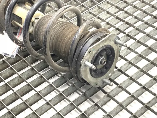 Voorlinker schokdemper OEM GN15-18K001 met veer Ford Ecosport image 4