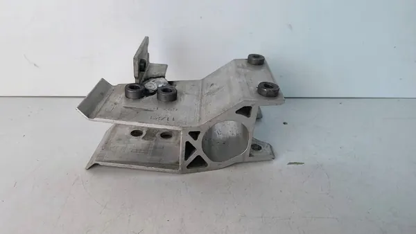 Support de ceinture avant droit BMW M3 G80 image 1