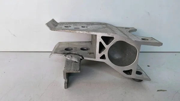 Support de ceinture avant droit BMW M3 G80 image 4