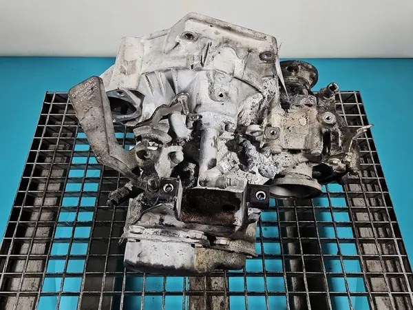 Manuaalivaihteisto JDE VW Polo IV 9N 1.4 TDI image 7