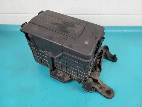 Batterieabdeckung OEM 3C0915443A für Audi A3 8P 1.9 TDI image 2