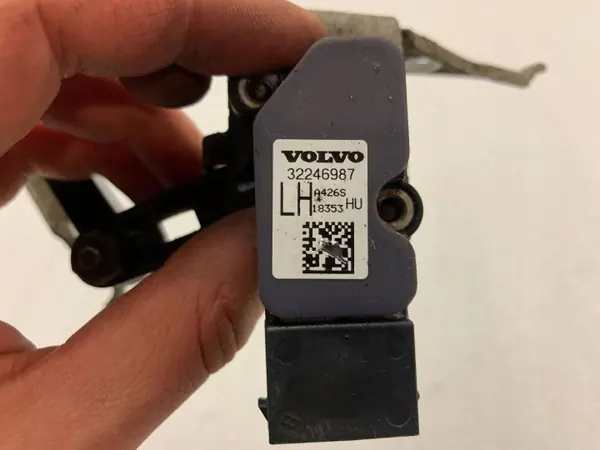 Sensor de Nivel Faros Volvo XC90 2019 OEM 32246987 image 3