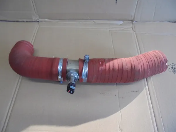 Iveco Intercoolerrör med Sensor OEM 580284734 image 2