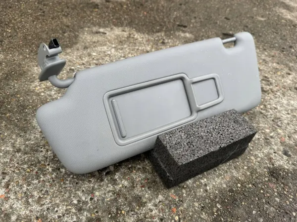 OEM 8V0857551 Visera izquierda para Audi A3 8V image 2