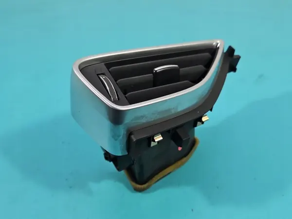 Höger ventilationsgall Jaguar XE X760 OEM GX73-018B08-AC image 3