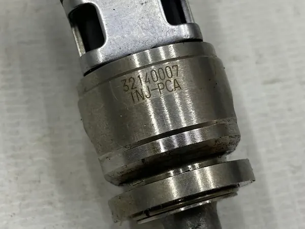 Inyector de limpiaparabrisas OEM 32140007 para Volvo 2.0 T6 Híbrido image 3
