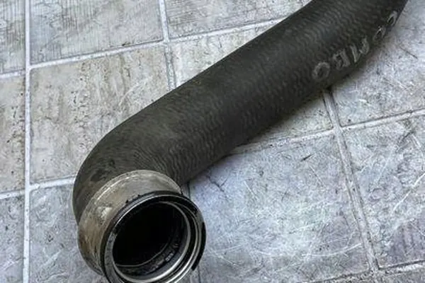 Tubo intercooler OPEL COMBO 1.3L Diesel image 2