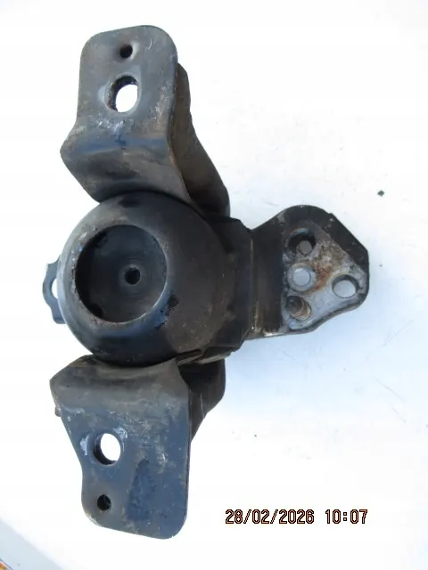 Toyota Yaris I 1.4 D4D Motorsteun OEM image 4