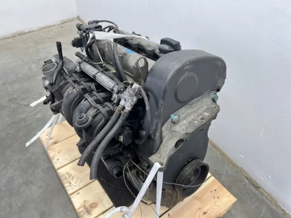 Motor gasolina Audi A2 1.4 MPI AUA usado - OEM image 4
