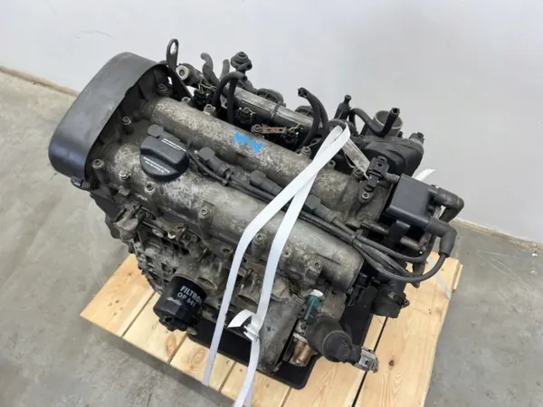 Motor gasolina Audi A2 1.4 MPI AUA usado - OEM image 9