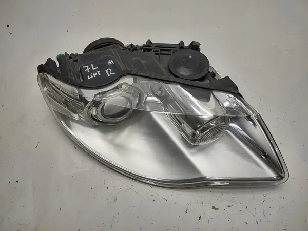 Faróis Bi-Xenon VW Touareg 7L Lift Originais image 5