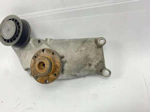 Ventilator Lagerbasis OEM 1042050405 Mercedes W124 image 3