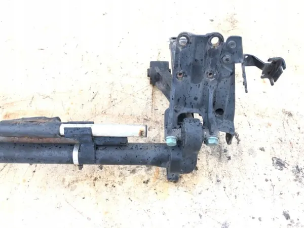 Ohjaamon Ripustustanko OEM 81417156016 MAN TGX:lle image 3