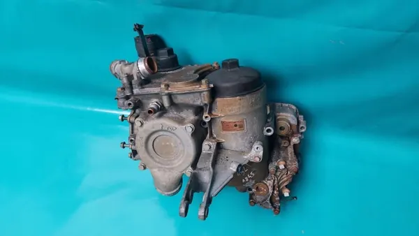 Ölfiltergehäusebasis OEM A4711809910 Mercedes image 2