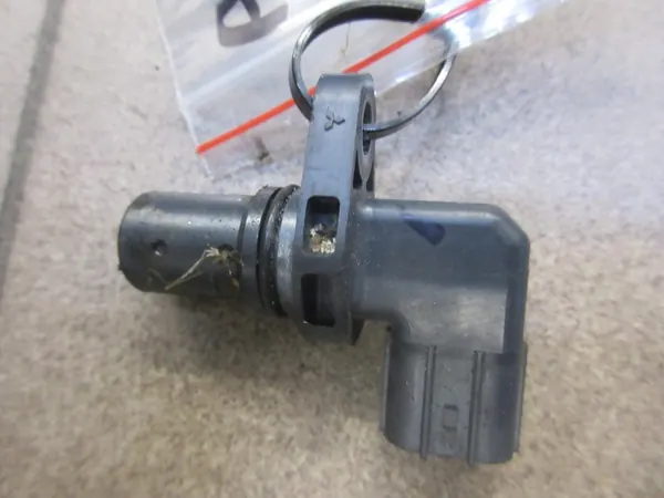 Sensor de árbol de levas Suzuki Alto Pixo 09-14 1.0 J5T33071 image 2