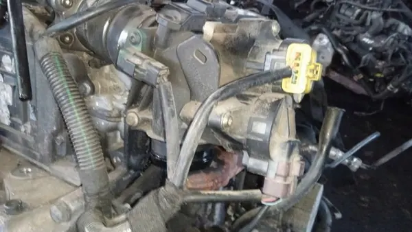 Peugeot 307 Drosselklappe 2004 1.6L 9649832580 image 2