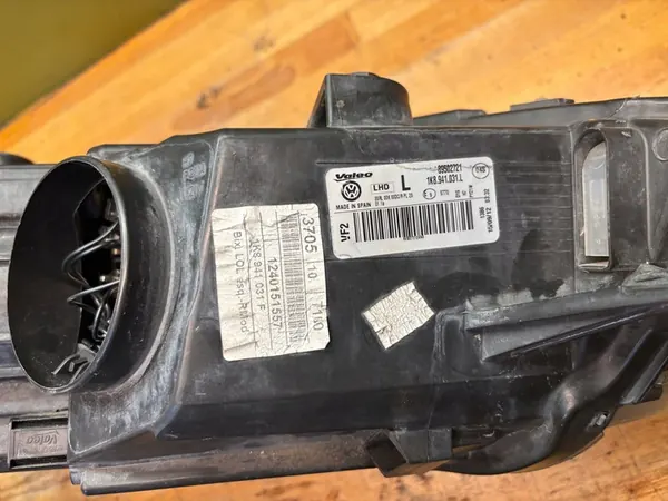 VW Scirocco 2008- Vasemman Xenonlamppu Alkuperäinen image 8