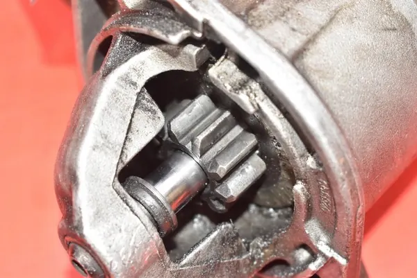 Démarreur Opel Vectra C 1.9 CDTI 05-09 image 7