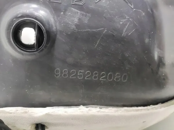OEM 9825282080 Para-lamas Dianteiro Esquerdo Peugeot 3008 II image 6