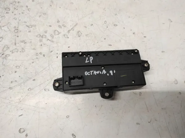 Förare säteskontrollpanel SKODA OCTAVIA 1 I LIFT 3B0959765A image 3