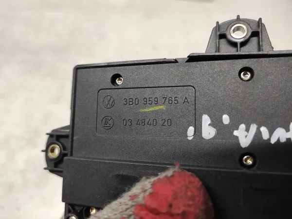 Förare säteskontrollpanel SKODA OCTAVIA 1 I LIFT 3B0959765A image 4