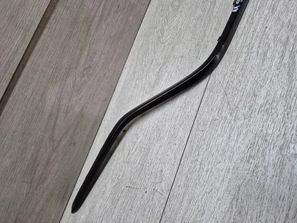 MERCEDES W205 AMG LISTELLO CROMATO POSTERIORE A2058854103 image 2