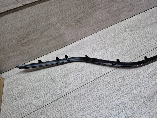 MERCEDES W205 AMG LISTELLO CROMATO POSTERIORE A2058854103 image 5