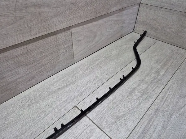 MERCEDES W205 AMG LISTELLO CROMATO POSTERIORE A2058854103 image 6