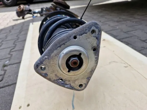 OEM 4243242342243 Voor Rechter Demper Peugeot 3008 II image 5