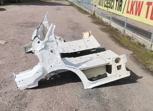 Iveco Daily 14- Aile Avant Gauche/Droite OEM image 7
