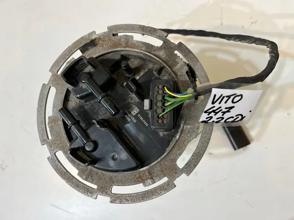 Mercedes Vito 447 bränslepump OEM A4474700594 image 6