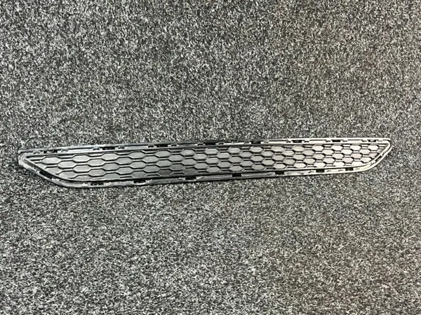 BMW 8-sarja G14 G15 takapuskurin ritilä OEM 51128075282 image 3