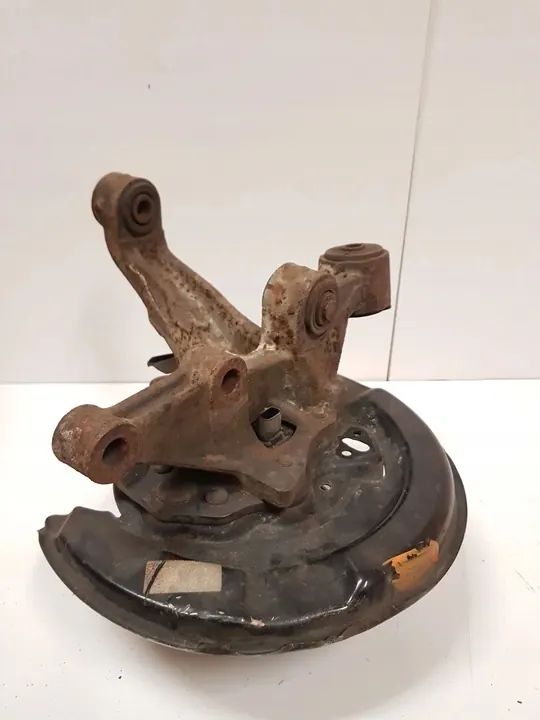 2002 Lexus ES 250 - 300 - 330 Mozzo ruota posteriore 4230406100 image 4