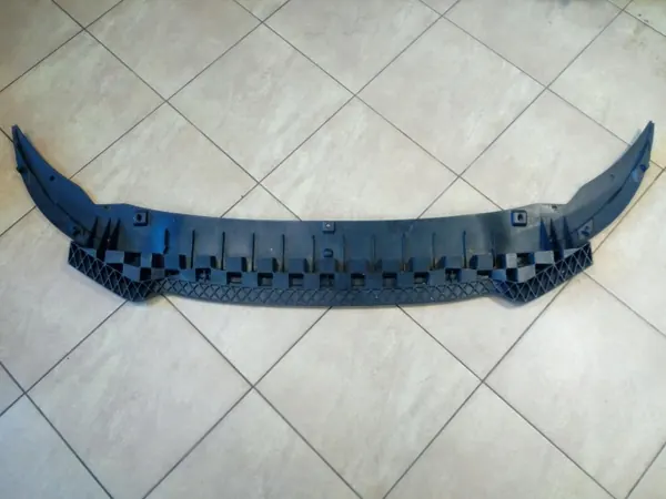 Untere Frontstoßstangenabdeckung OEM 8P0807233 Audi A3 8P image 5