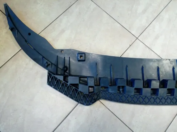 Untere Frontstoßstangenabdeckung OEM 8P0807233 Audi A3 8P image 8