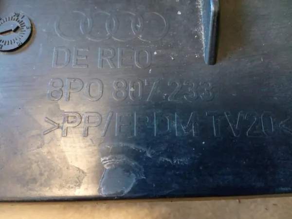 Untere Frontstoßstangenabdeckung OEM 8P0807233 Audi A3 8P image 9