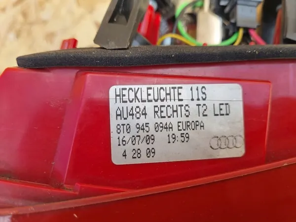 Luz Trasera Derecha Audi A5 8T 8T0945094A image 3