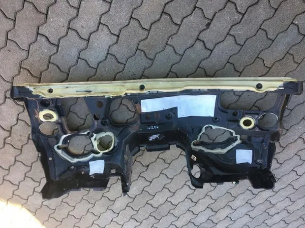 OEM 310126173915 Mercedes W206 C-Klasse Schott-Dämmung image 3