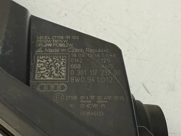 AUDI A4 B9 LIFT Lámpara LED Derecha 8W0941012 image 3