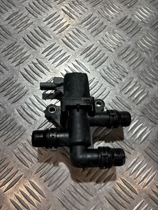 Pompe à eau Citroen OEM 9829266280 pour C4 III e-C4 image 2