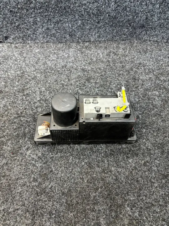 Pompe de verrouillage central Mercedes OEM 2108002548 image 2
