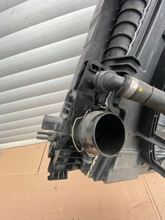 Conjunto de Radiador y Ventilador BMW X3 X4 G01 G02 OEM image 9