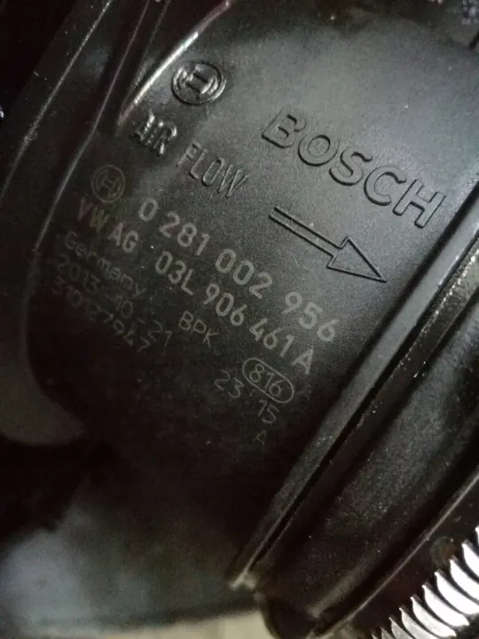 Audi A6 C7 ilmansuodinkotelo OEM 4G0 133 838 T - Käytetty image 6
