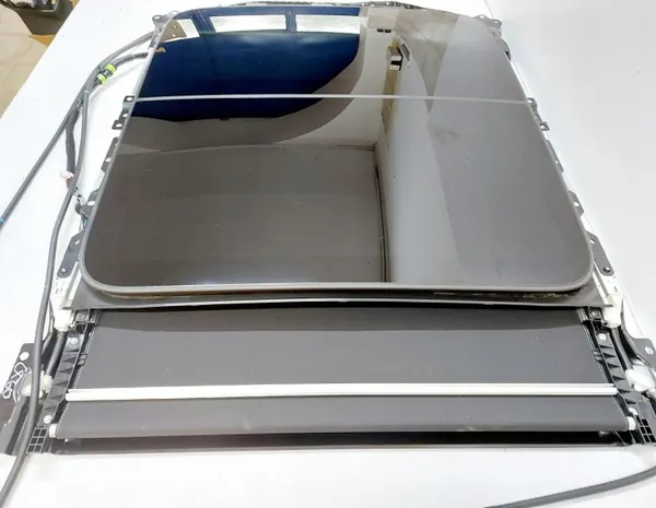 Techo Panorámico MAZDA CX60 OEM - Estado Usado image 3