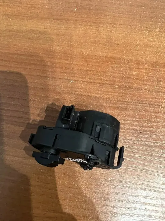BMW Klapin moottori OEM D2175 5-sarja E39 1997 image 5