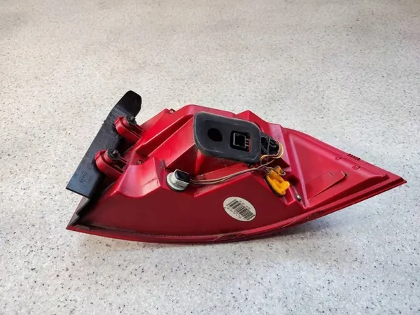 Luz trasera izquierda VW Passat B7 Kombi LED OEM 3AF945207B image 6