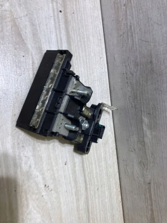 Fusible de serrage Renault Arkana 2022 OEM - Occasion image 2